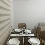 Kevi 's Place * Tirana