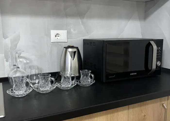 아파트 Kevi 's Place 티라나