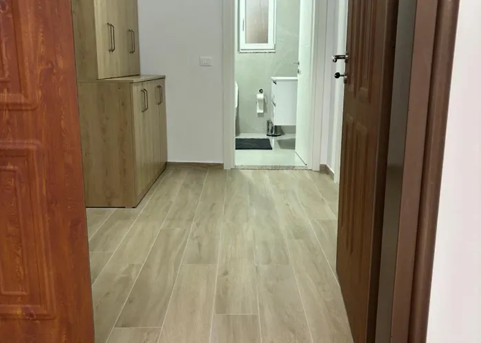 Kevi 's Place * 티라나